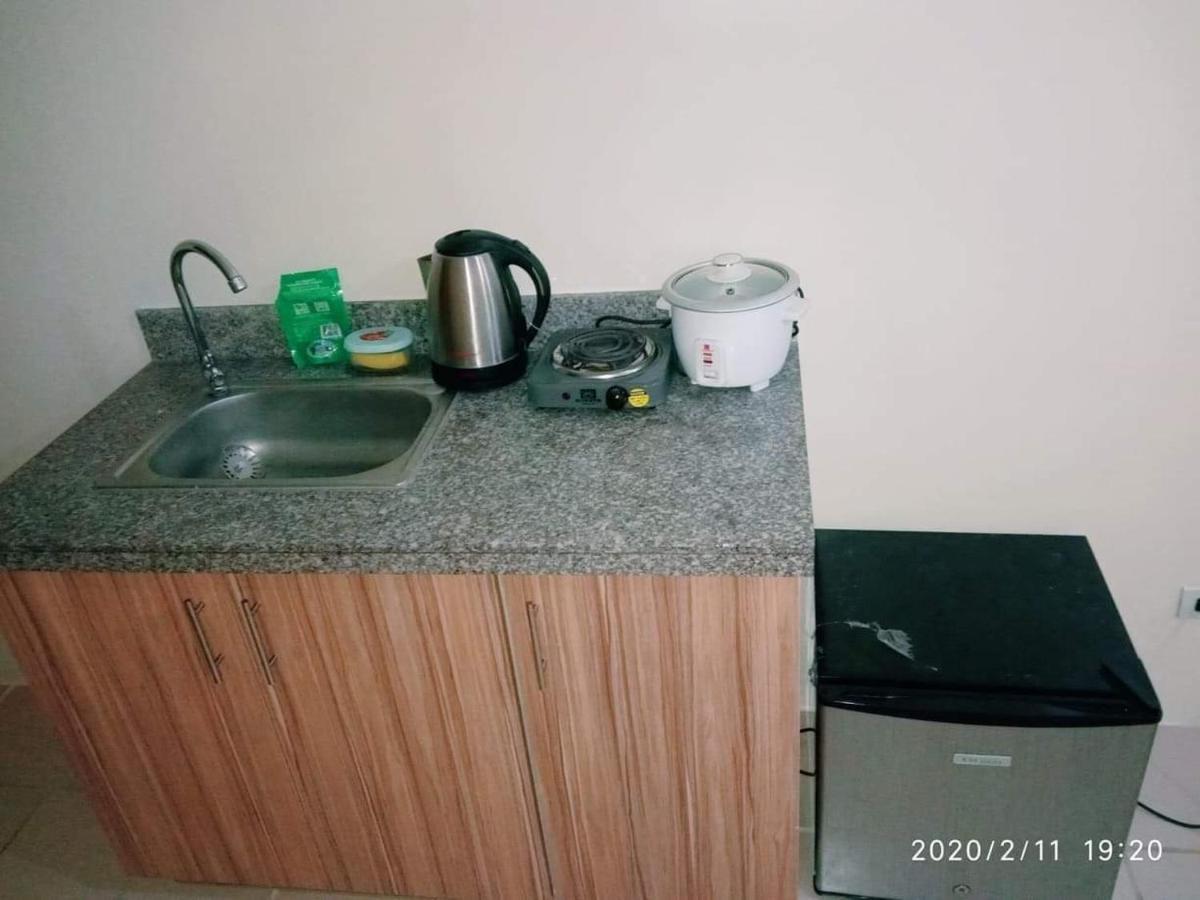 Urban Deca Tondo Manila By Gracey'S Place Unit 3 エクステリア 写真
